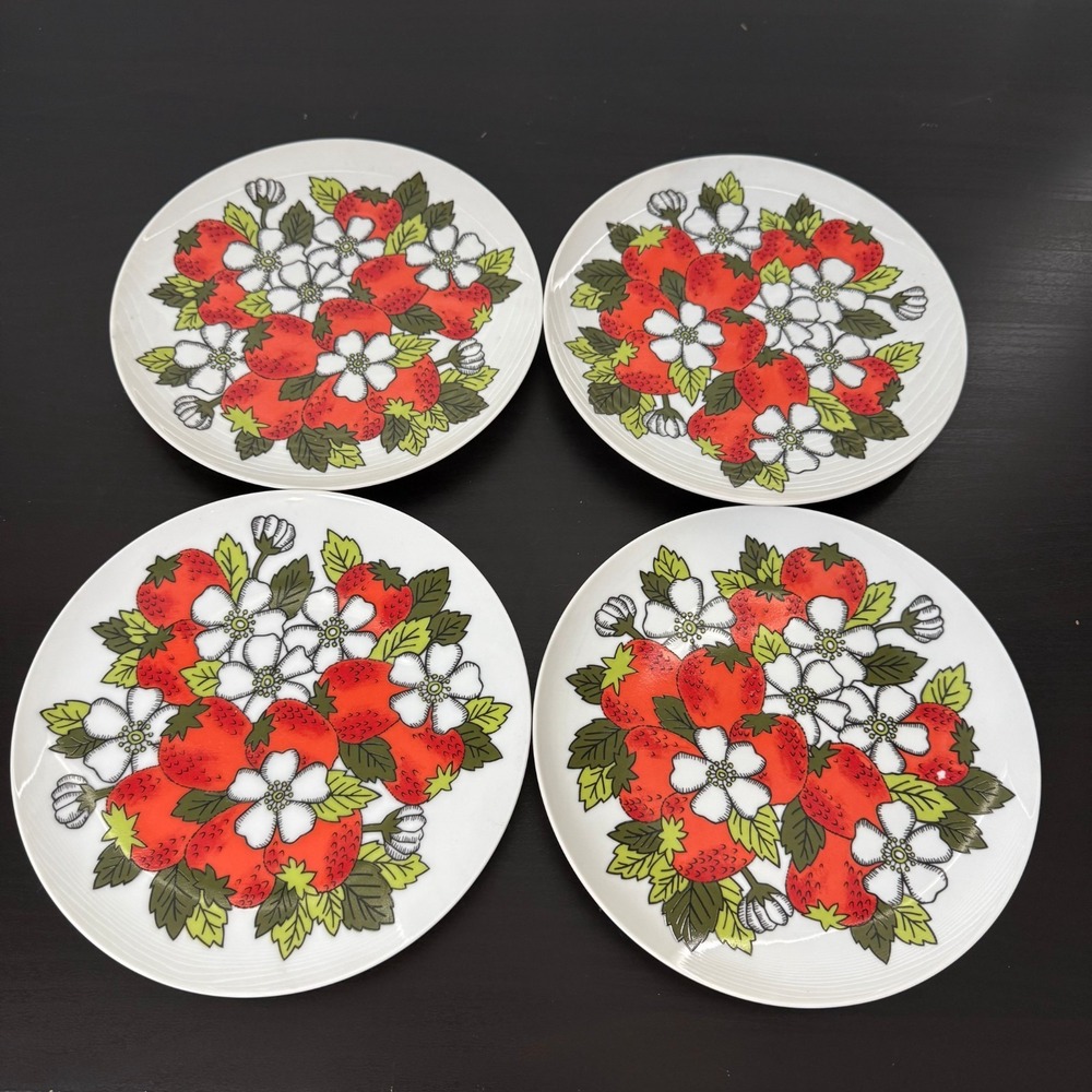 Lot of 4 Vintage Fitz & Floyd Strawberry Red White Salad Dessert Plate - 7 in